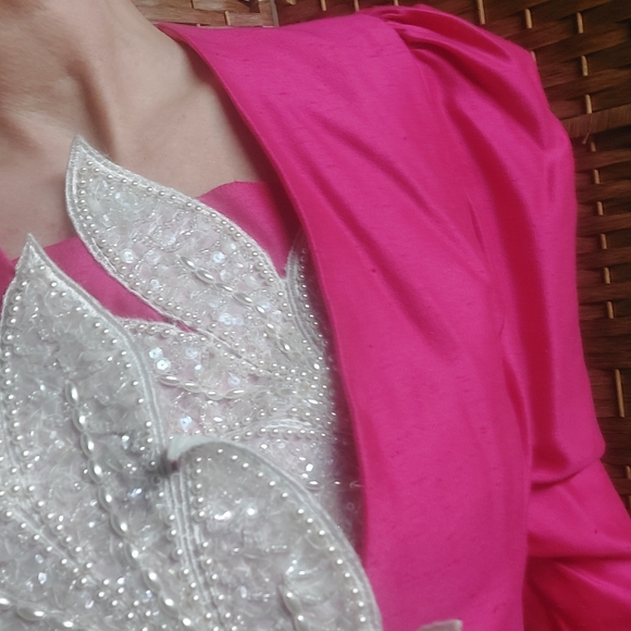 Vintage two piece suit dress Raspberry Pink, Peplum Jacket, Embroidered 1950's - Picture 12 of 16